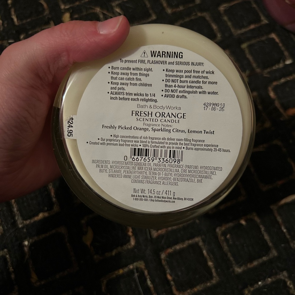 Bath & Body Works Fresh Orange Soy Candle - Picture 3 of 4